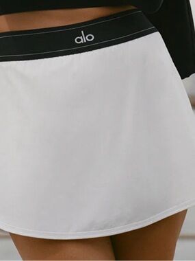 ALO Yoga White Skort with Black Logo Waistband